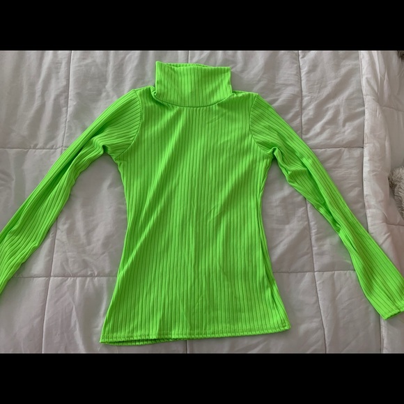 Turtle neck - Picture 1 of 2